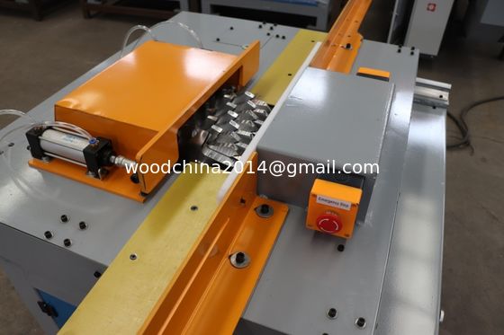 อัตโนมัติไม้ pallet เครื่อง grooving ไม้ pallet Stringers เครื่อง Groove Notcher