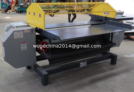 อุตสาหกรรมไม้ Pallet เครื่องพัดลมสําหรับไม้ Pallet พัดลม Pallet ความกว้าง 1700mm Max