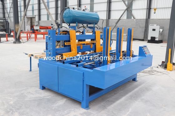อัตโนมัติ European Pallet Legs Nailing Machine ไม้ Pallet Foot Pier อัตโนมัติเครื่องเล็บ