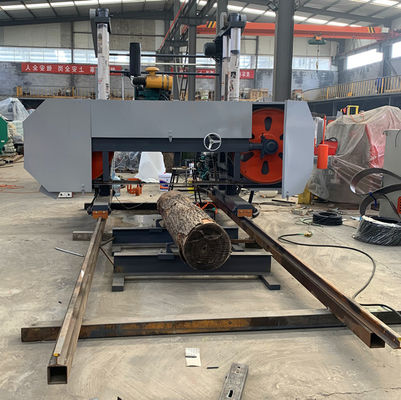 80HP เครื่องยนต์ไดเซลขับเคลื่อนภาระหนัก โรงงานตัดไม้แนวราบสําหรับการแปรรูปไม้