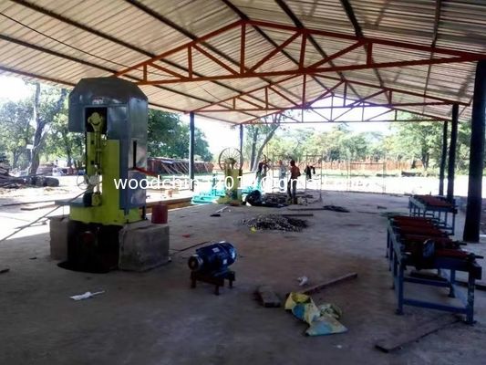 กว้างของล้อเลื่อย 1250 มิลลิเมตร Wood Cutting Band Sawmill Bandsaw Wheels Sawmill สูง Saw Wood Bandsaw